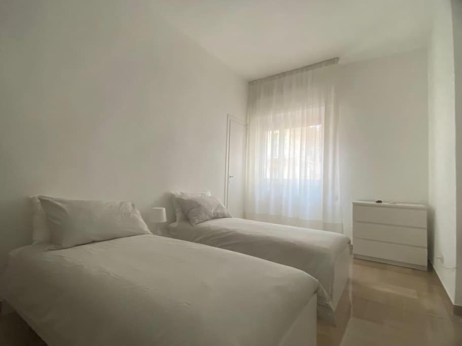 Caesar Apartment Bari Luaran gambar